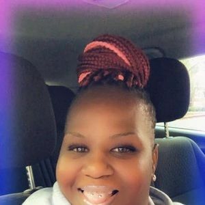 Meet your Posher, Latoya